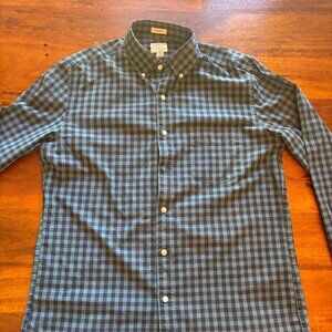 J.Crew Men’s Classic Fit Button-Down Shirt – Size Medium